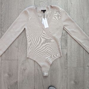 NWT Dynamite knit wrap bodysuit size Medium, colour polished pearl